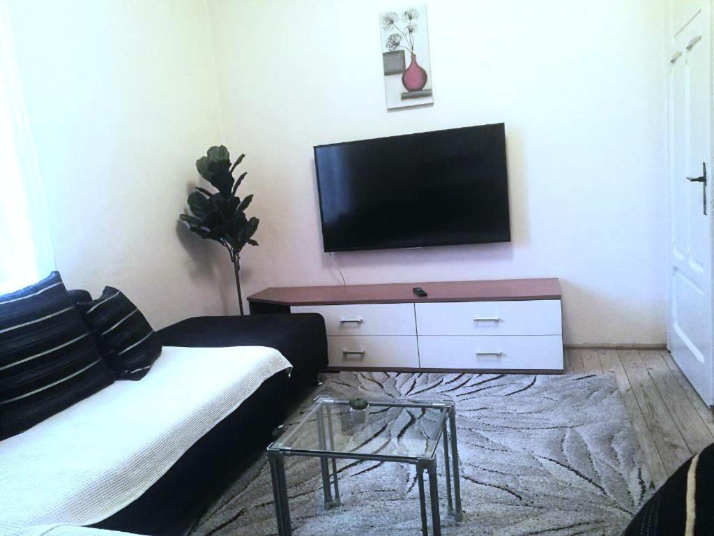 Authentic Dalmatian House Apartment คาชเตลา ภายนอก รูปภาพ