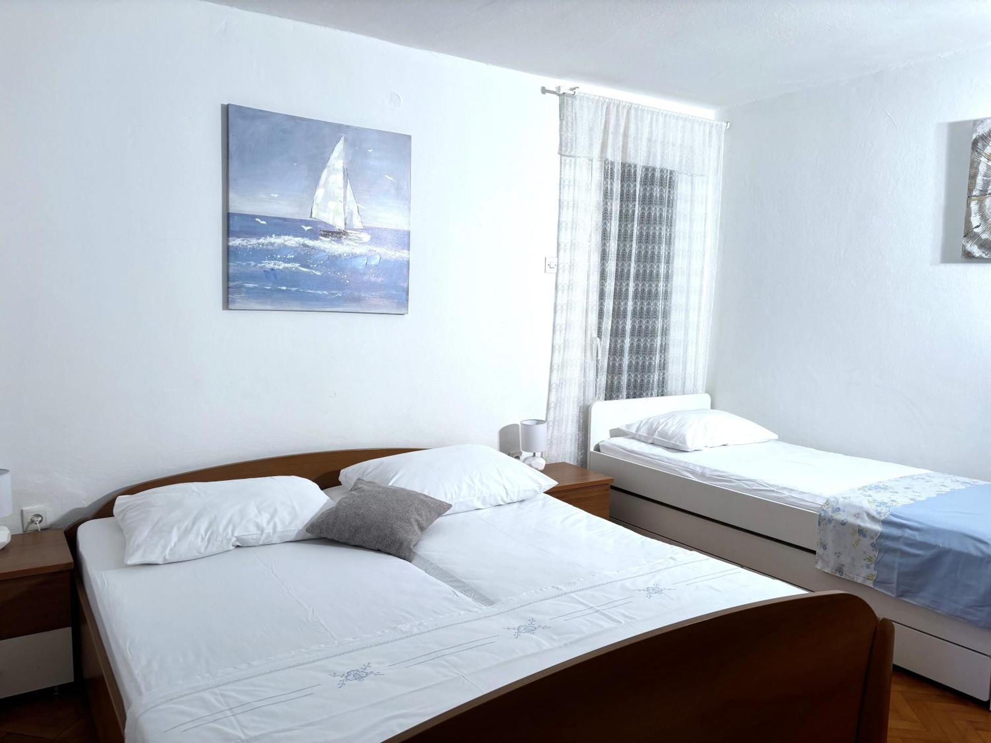 Authentic Dalmatian House Apartment คาชเตลา ภายนอก รูปภาพ