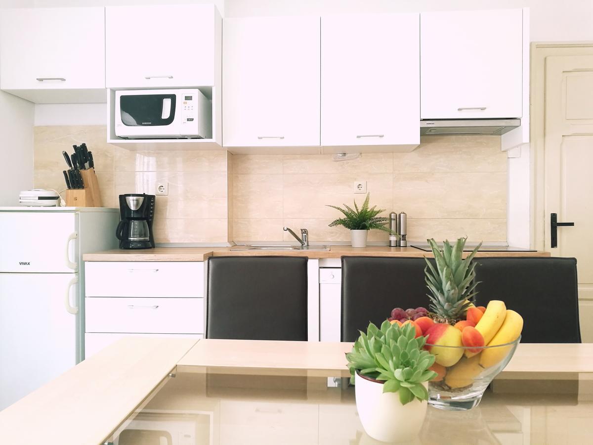 Authentic Dalmatian House Apartment คาชเตลา ภายนอก รูปภาพ